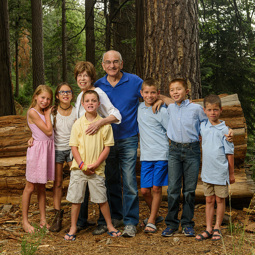 Love-Story-Photography-Family-portrait-kids-lake-arrowhead-grandparents-mountains-2