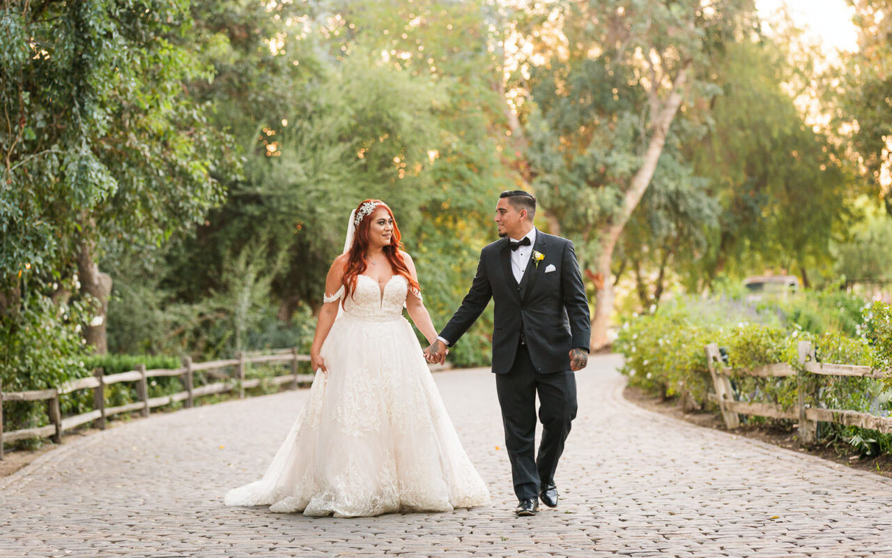 Love-Story-Photography-Lake-Oak-Meadows-Wedding-1600x1000