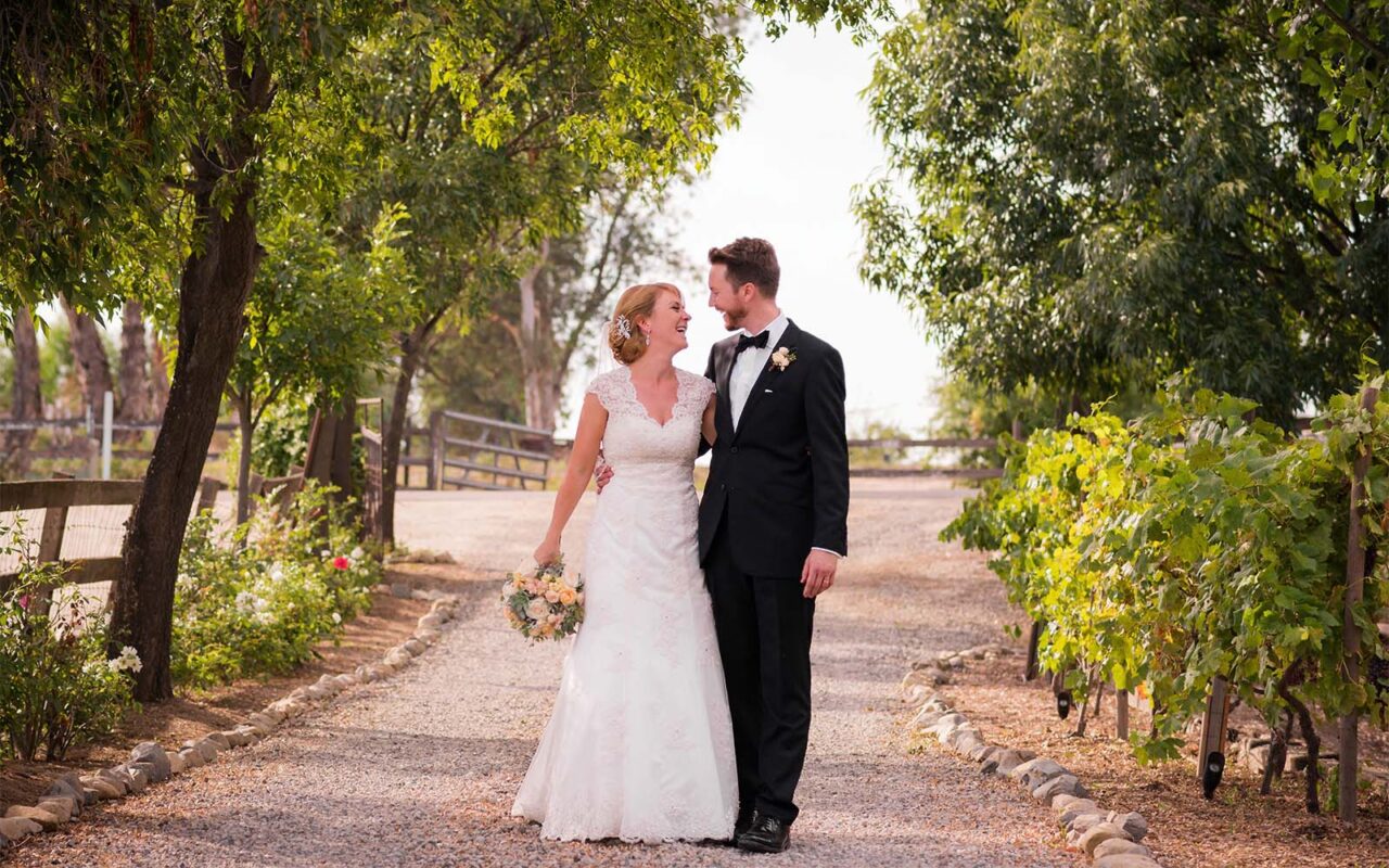 Love-Story-Photography-Zinn-Temecula-Wedding-1600x1000