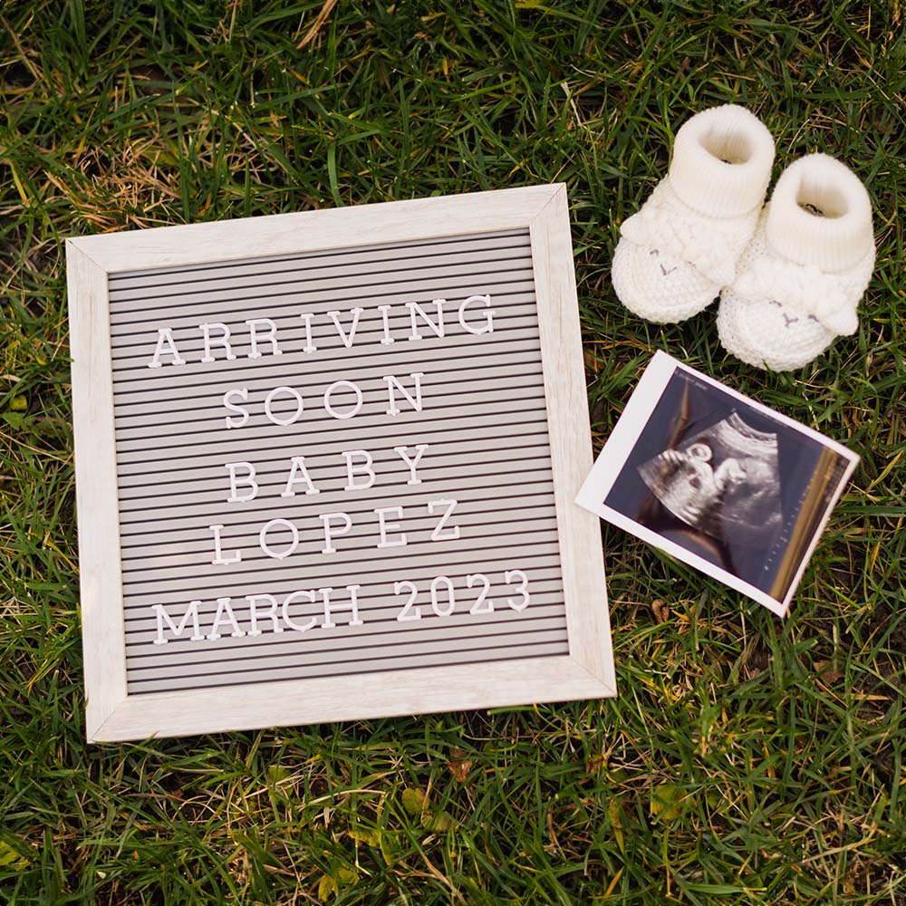 Love-Story-Photography-Maternity-Photo-Sign-1000x1000